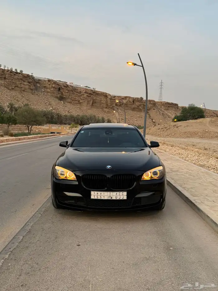 BMW750 2012 للبيع 1