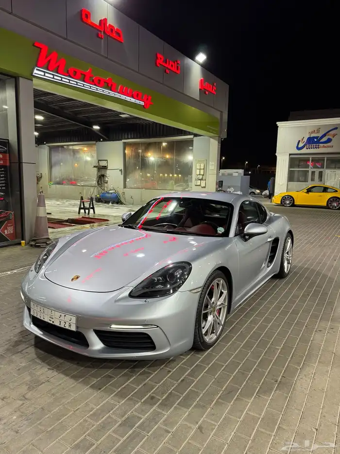 بورش كايمن 718 s سلندر 4 تيربو 0