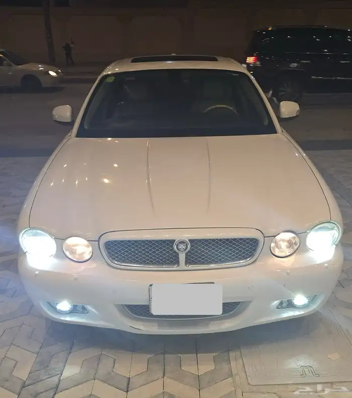 جاكوار اكس جيه 0