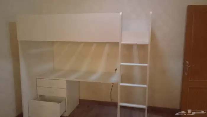 سرير مع مكتب 1