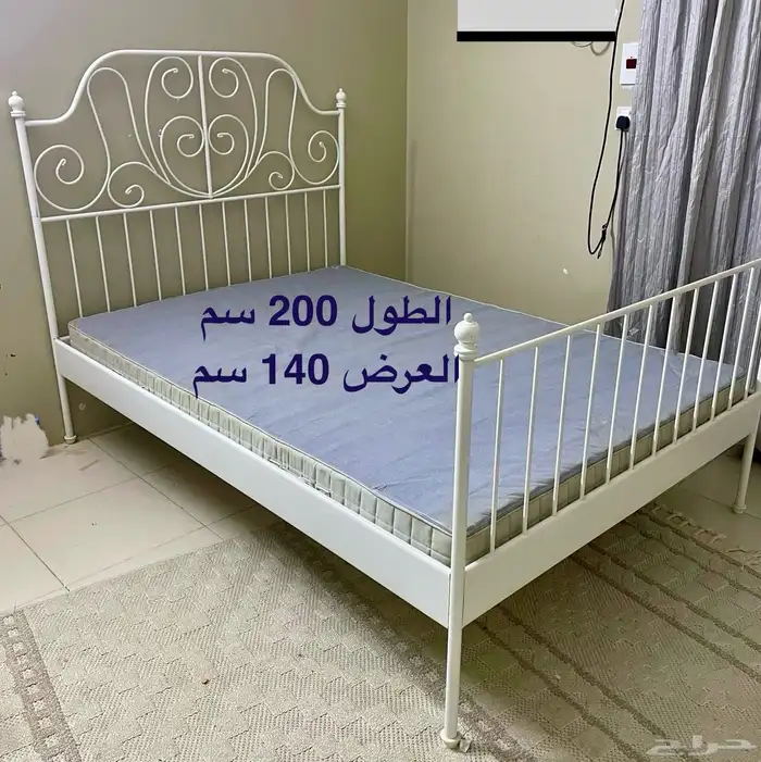 سرير مع مرتبة ودولاب من إيكيا 0