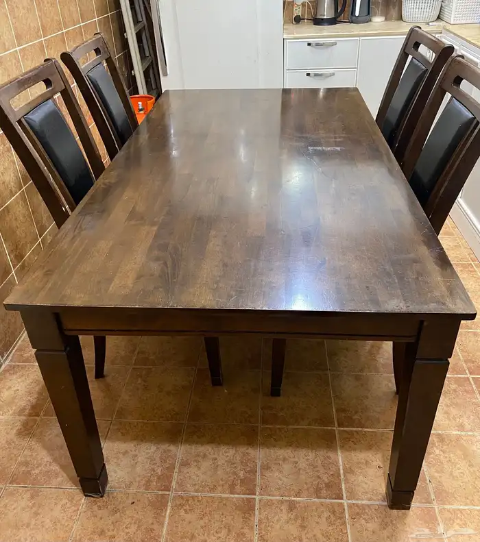 طاولة طعام 1