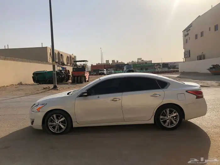 نيسان اليتما موديل 2014 2