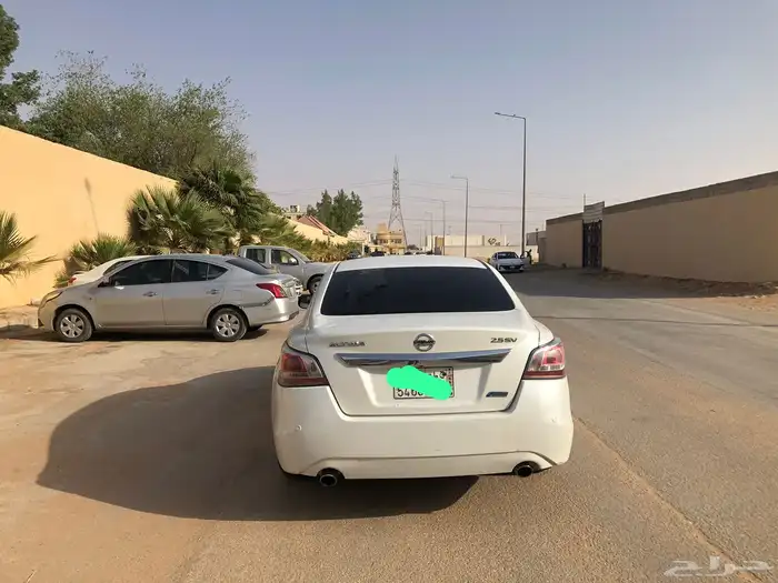 نيسان اليتما موديل 2014 3
