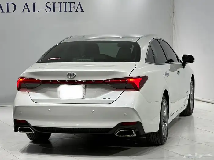 تويوتا افالون 2022 XLE 7