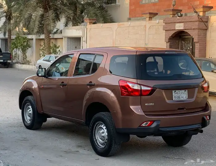 ايسوزو مديل 2015 9