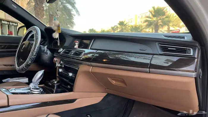 بي إم دبليو 730 8