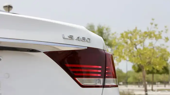 لكزس LS460 واستخراج البطاقة السكانية 9