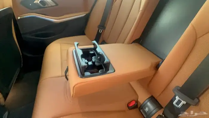 مملوكة لدي العصيمي قيد الشحن _ 320i M kit _ 2024 15