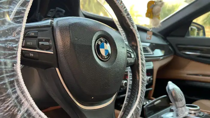 بي إم دبليو 730 6