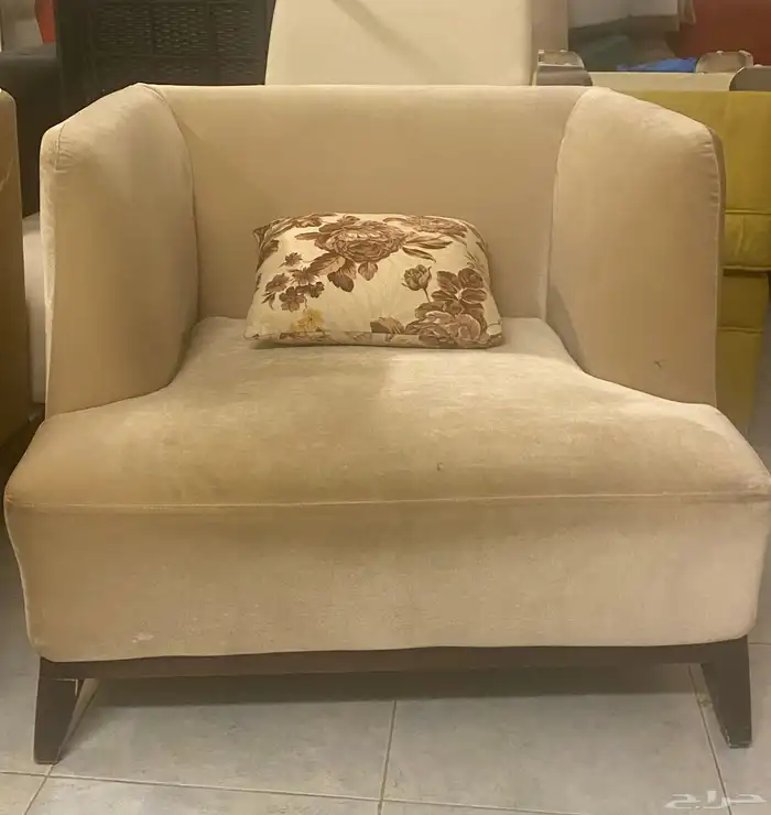 اثاث وكماليات للبيع 12