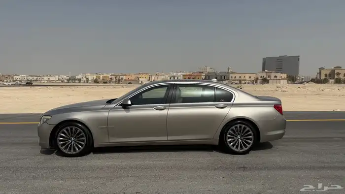 بي ام دبليو 730 Li 32