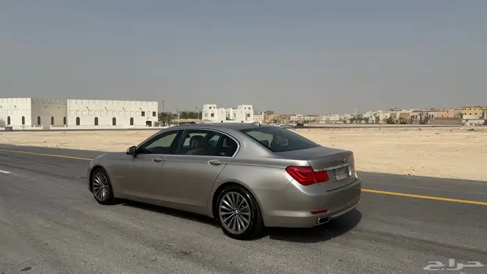 بي ام دبليو 730 Li 26