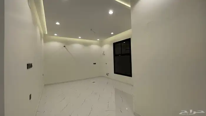 فيلا للإيجار بحي الرميدة 8