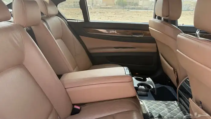 بي ام دبليو 730 Li 12