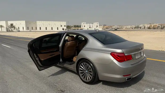 بي ام دبليو 730 Li 6