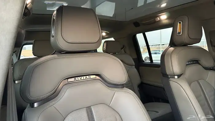 RIVIAN R1 S 2024 18