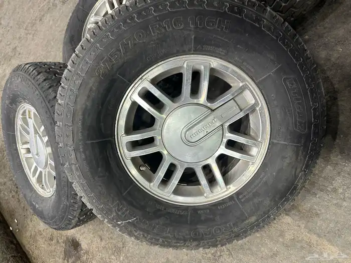 جنوط همر وكاله مع كفرات ربع حجري مقاس 275 16 19
