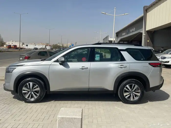 للبيع نيسان باثفندر 2024 دبل 3