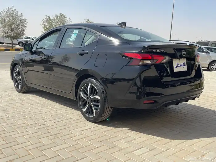 للبيع نيسان صني 2024 فل كامل 4