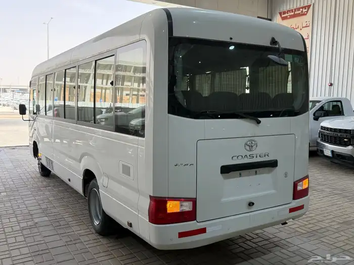 تويوتا باص كوستر 2022 5