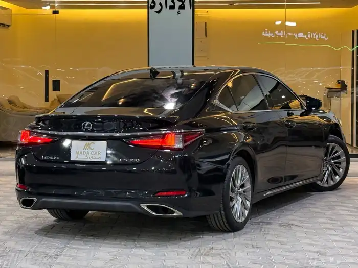لكزس - ES350 - DD فل كامل سعودي - 2021 ( بحاله ممتازه ) 29