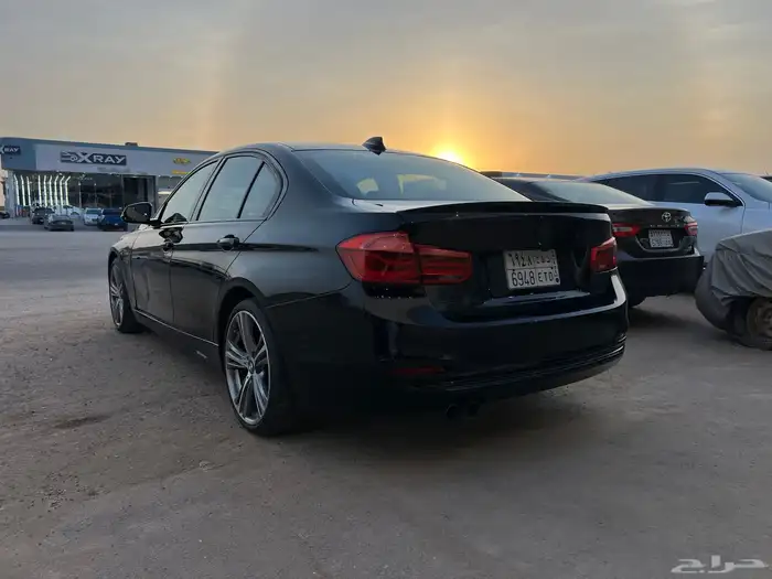 بي ام دبليو الفئة الثالثة BMW (2018) 320i A F30 17