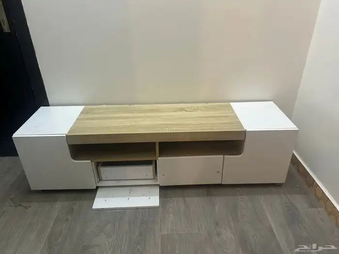 مدخل وجزامة ومرايه ودولاب شاشة 0