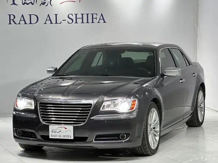 كرايزلر C300 2014 v8 هيمي 0