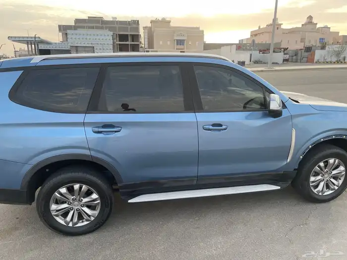 سياره ماكسوس D9 16