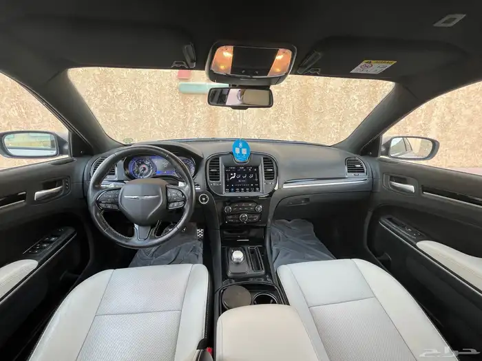كرايزلر C300S 2021 14