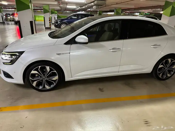 رينو ميجان 2020 LE 6