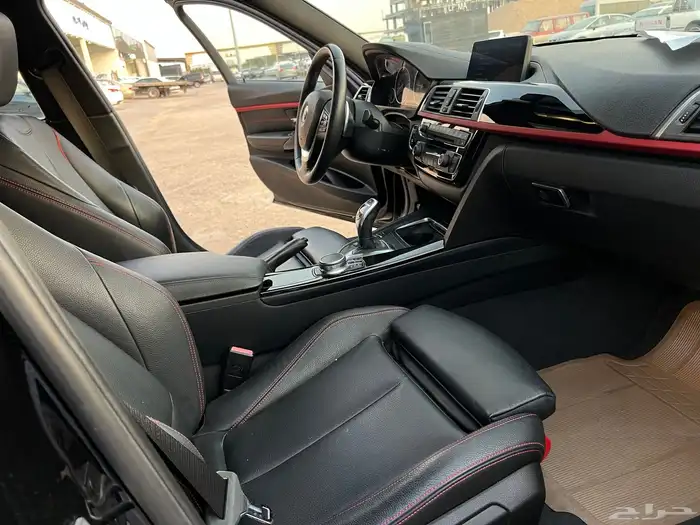 بي ام دبليو الفئة الثالثة BMW (2018) 320i A F30 33