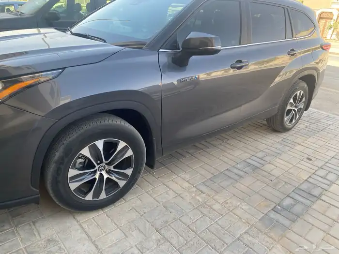 للبيع هايلندر 2023 نظيييف كاش او دفعات 2