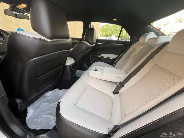 كرايزلر C300S 2021 22