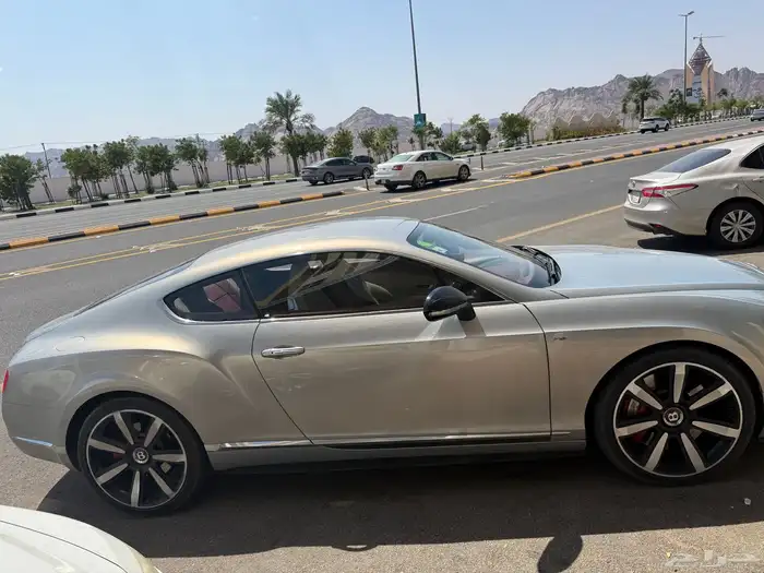 بنتلي 2015 2