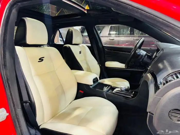 كرايزلر فل 2016 S 8V (بحاله ممتازه) 11