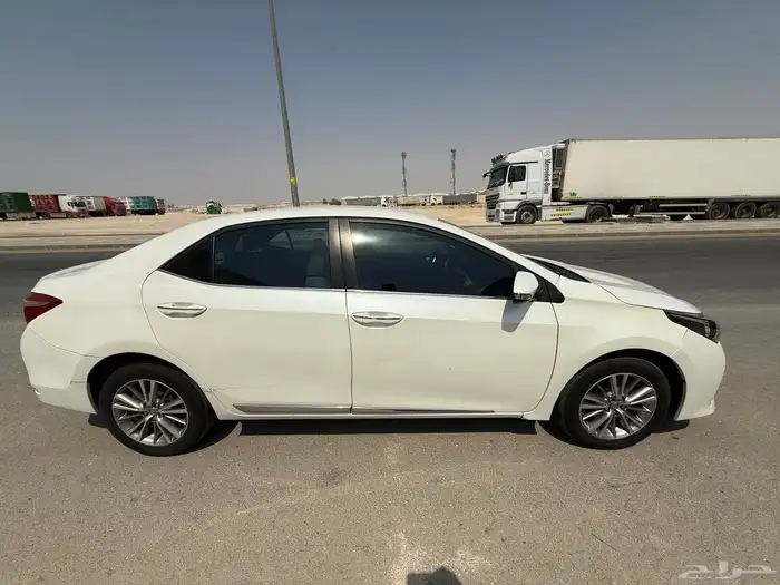 تويوتا كورولا 2015 14