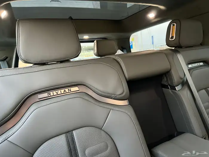 RIVIAN R1 S 2024 30