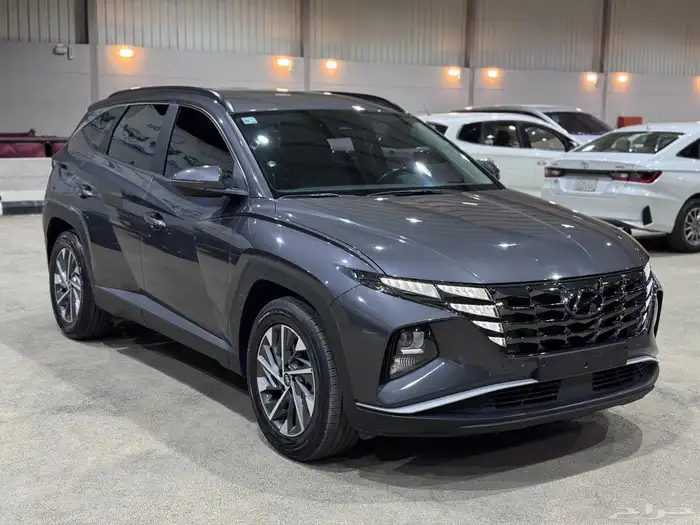 توسان بنزين 2021 فل كامل 1600 cc بدي وكاله ب 68 الف مسجل . 3