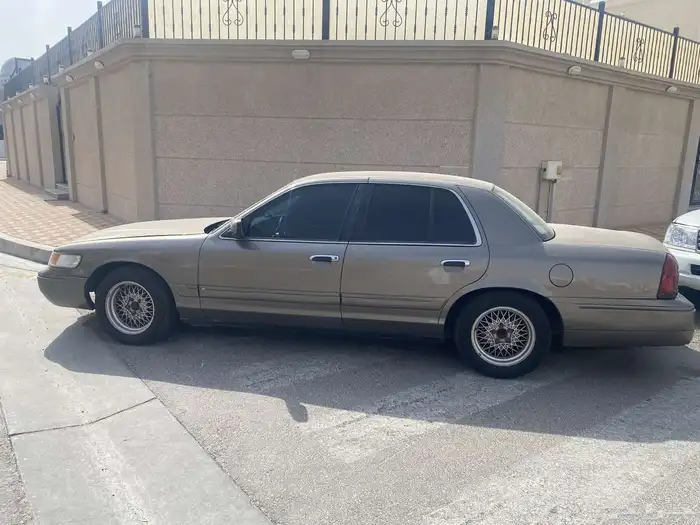 فورد ماركيز 2001 شررط 0