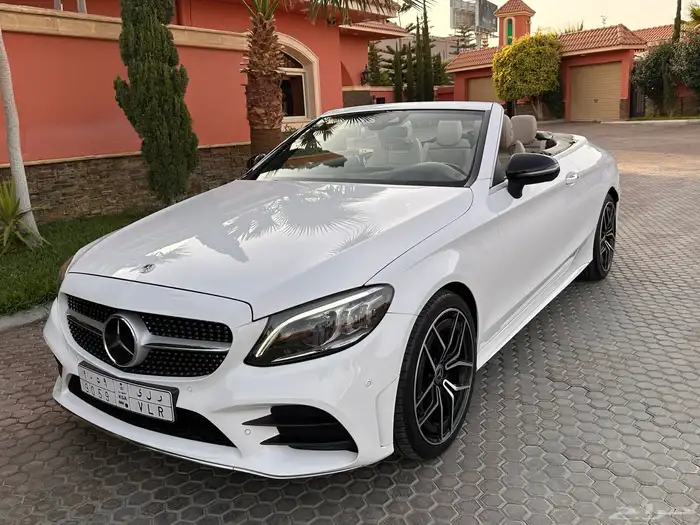 مرسيدس C200 كشف 2021 43