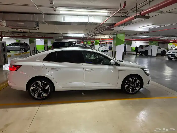 رينو ميجان 2020 LE 8