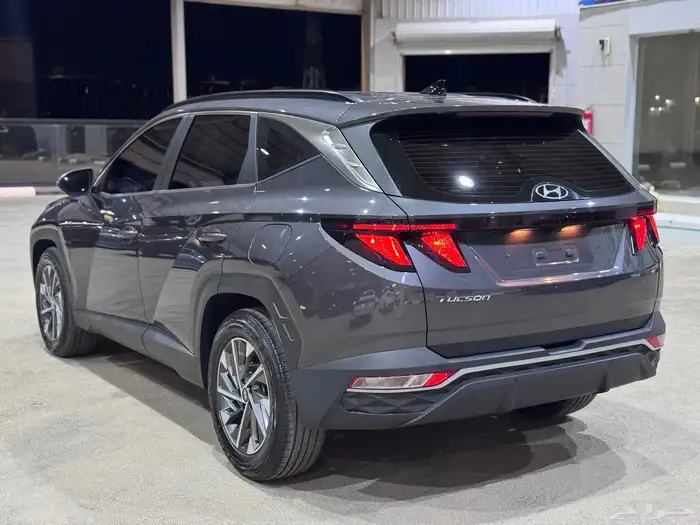 توسان بنزين 2021 فل كامل 1600 cc بدي وكاله ب 68 الف مسجل . 6