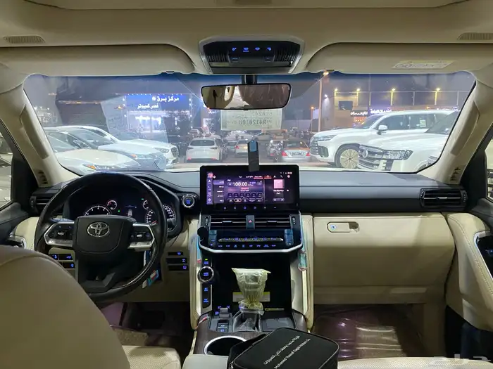 لاندكروزر جي اكس آر L4 المديل 2024 العدد 82 الف 10
