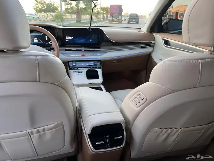 ازيرا بنزين 2020 فل كامل 6 سلندر 18