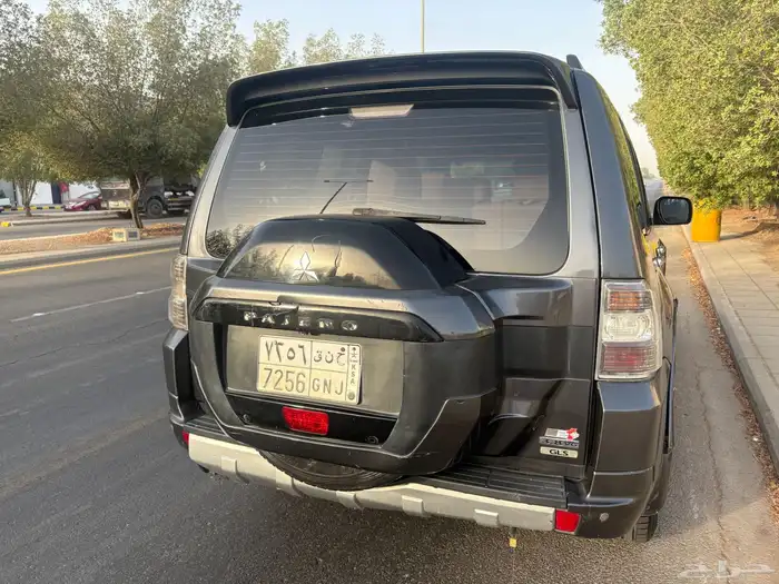 جيب باجيرو 2016 دبل 13