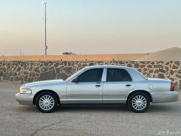 فورد ماركيز2008 1