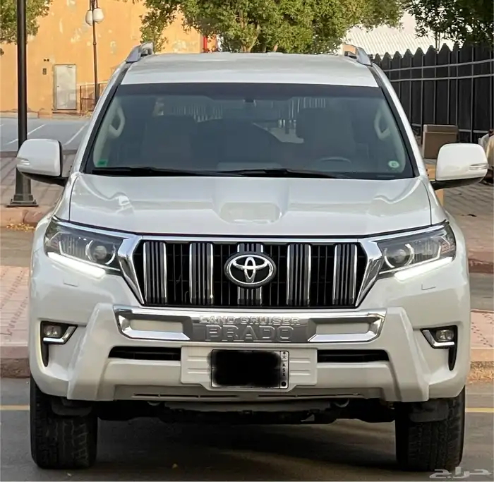 تويوتا برادو 2021 VX ممشى (70) الف بحالة الوكالة 0