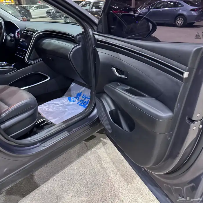 توسان بنزين 2021 فل كامل 1600 cc بدي وكاله ب 68 الف مسجل . 18